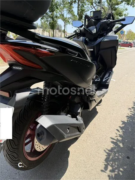 Honda Forza 125 - Vista 3