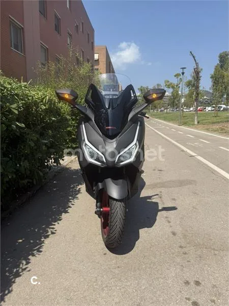 Honda Forza 125 - Vista 5