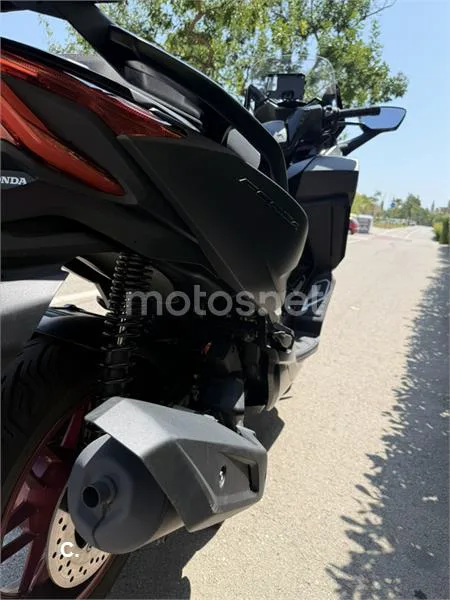Honda Forza 125 - Vista 9