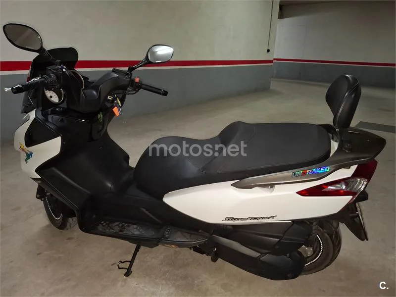 Kymco Super Dink 300 - Vista 6