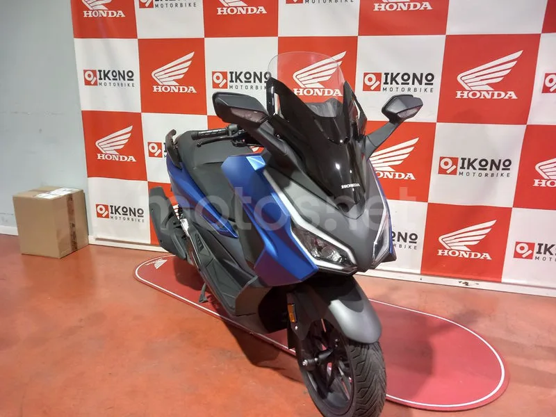 Honda Forza 125 - Vista 3