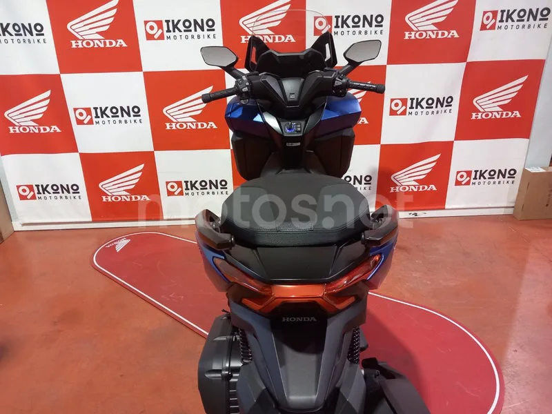 Honda Forza 125 - Vista 4