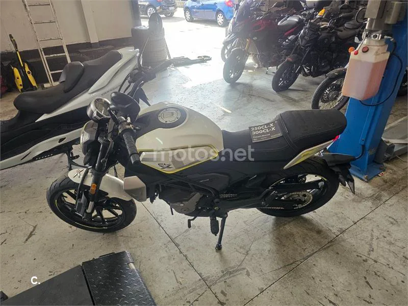CFMOTO 300CL-X - Vista 15