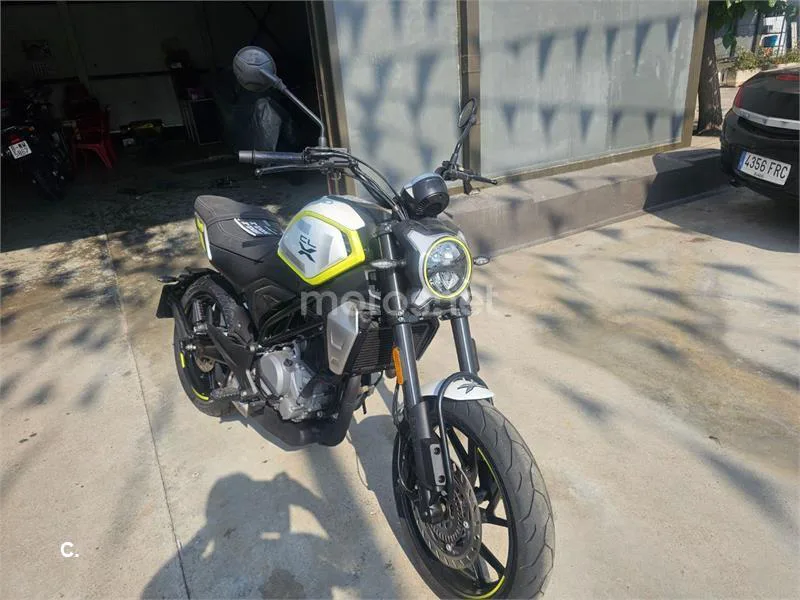 CFMOTO 300CL-X - Vista 3