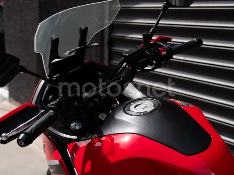 Yamaha Tracer 7 - Vista 16