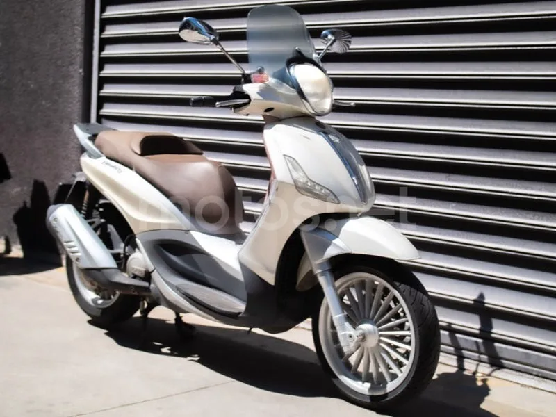 Piaggio Beverly 125 1900 € 2013 Madrid - 2