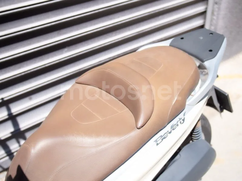 Piaggio Beverly 125 - Vista 20