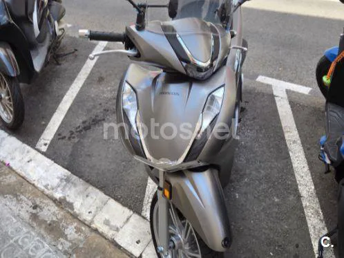 Honda SH350i 4899 € 2023 Barcelona - 1