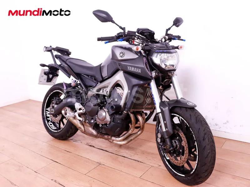 Yamaha MT-09 6599 € 2016 Barcelona - 2