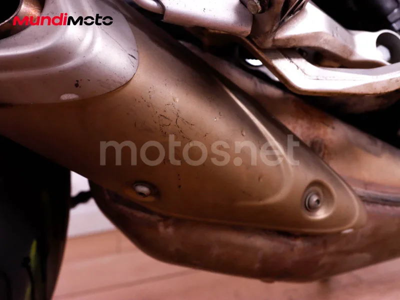 Yamaha MT-09 - Vista 18