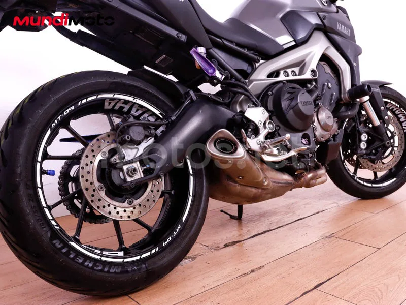 Yamaha MT-09 - Vista 4