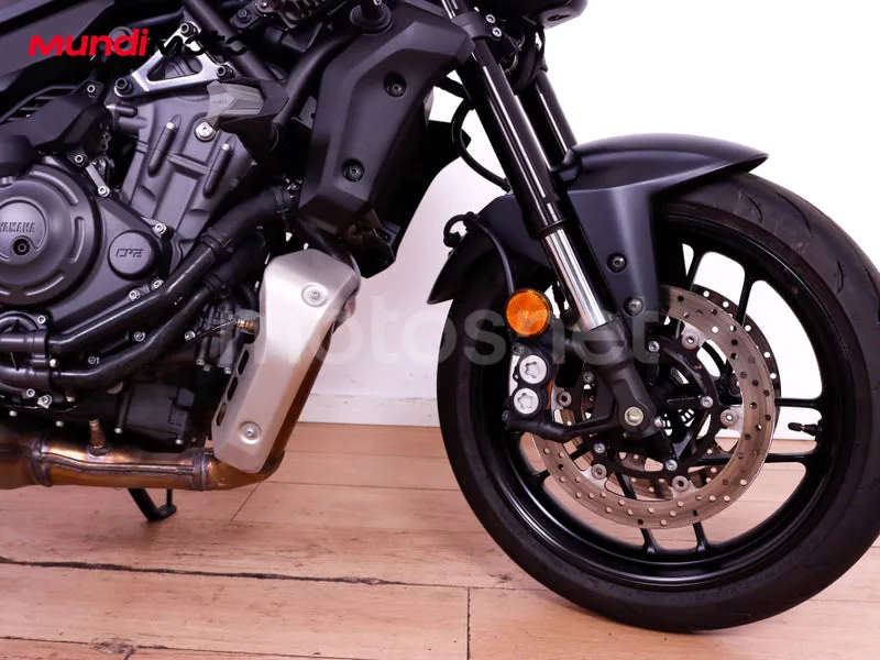 Yamaha MT-07 - Vista 24