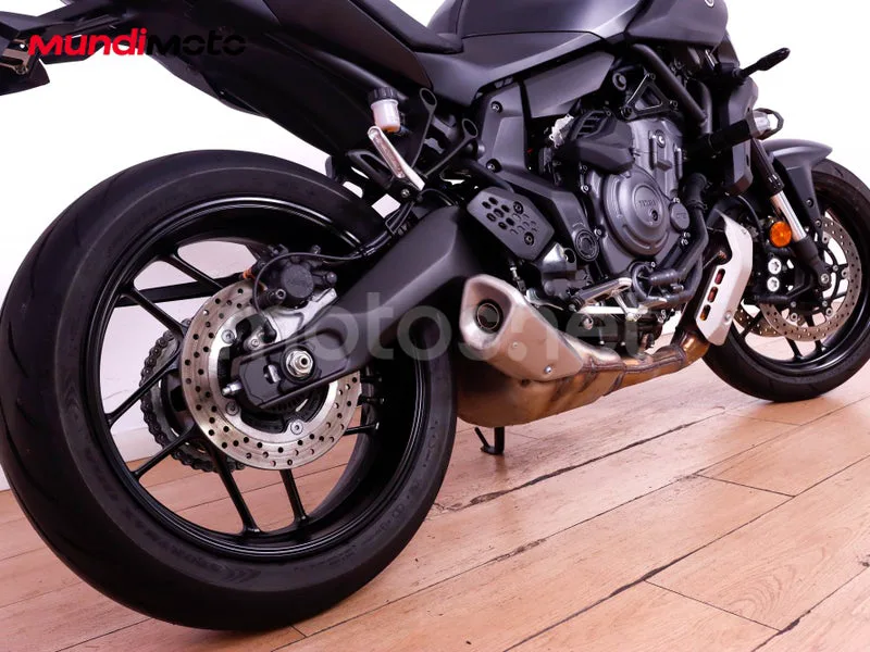 Yamaha MT-07 - Vista 4