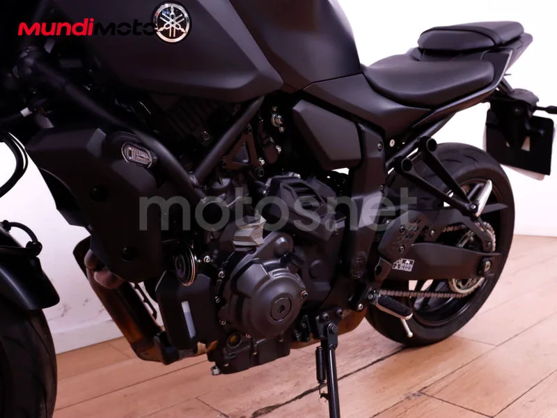 Yamaha MT-07 - Vista 10