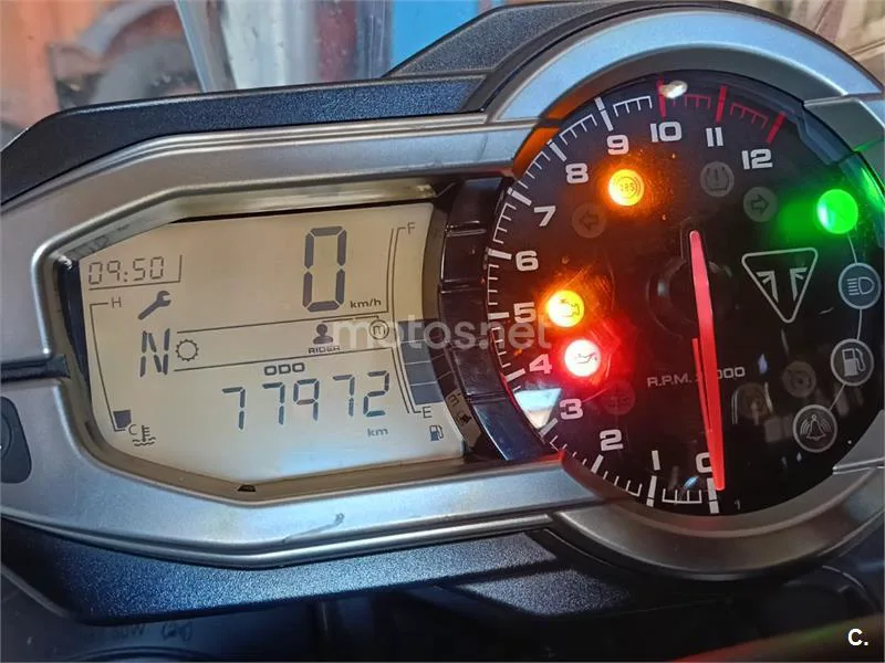 Triumph Tiger 800 XCX - Vista 6