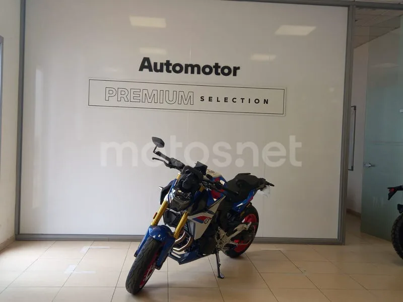 BMW F 900 R - Vista 5
