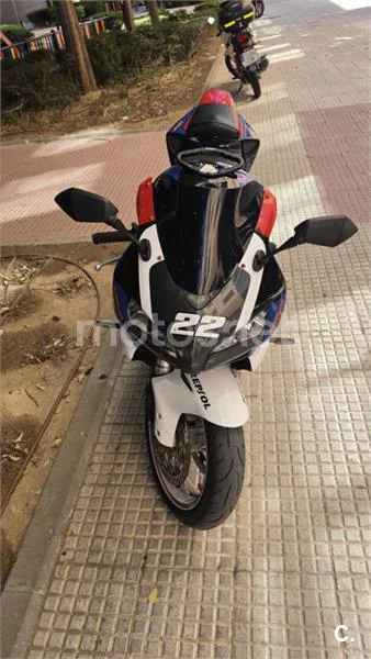 Honda CBR1000RR Fireblade - Vista 3