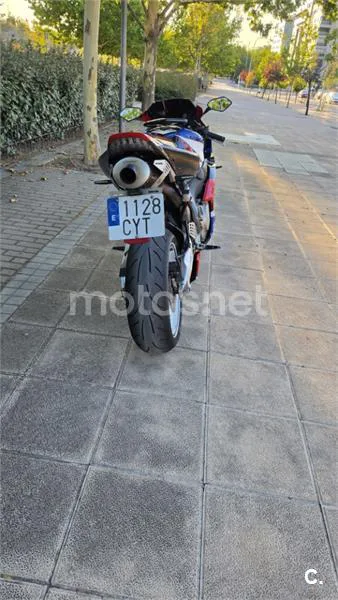 Honda CBR1000RR Fireblade - Vista 4