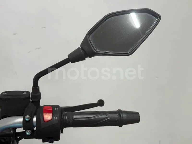 Voge 125R - Vista 15
