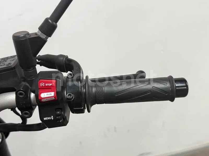 Yamaha MT-07 - Vista 14