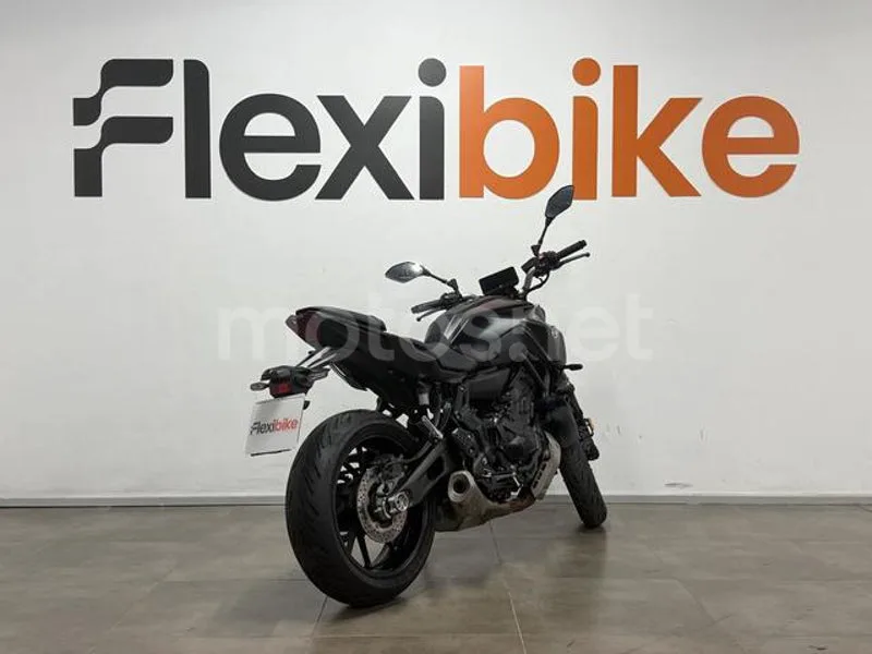 Yamaha MT-07 - Vista 4