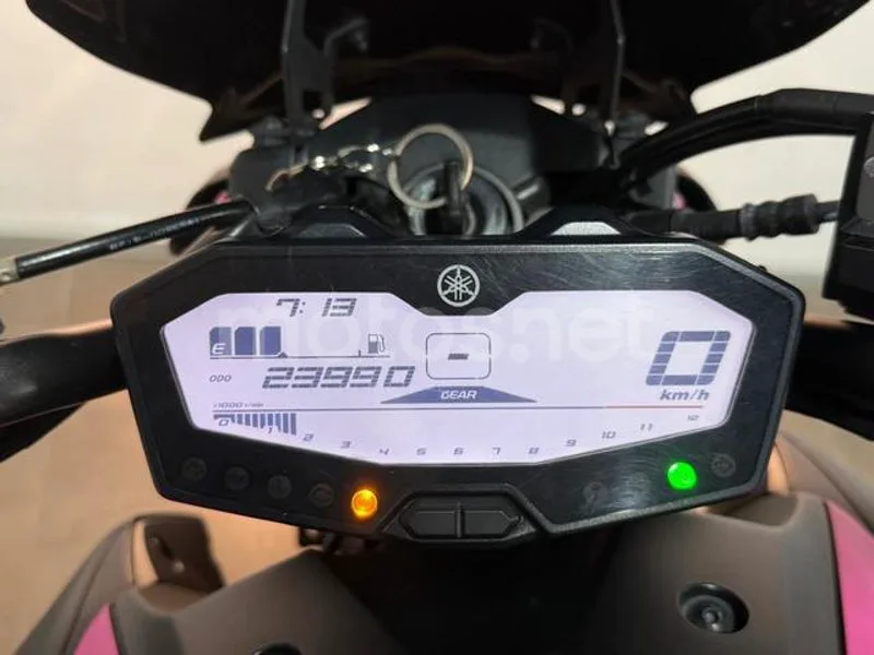 Yamaha MT-07 - Vista 13