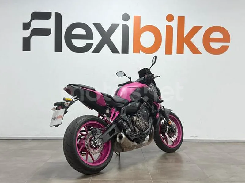 Yamaha MT-07 - Vista 4