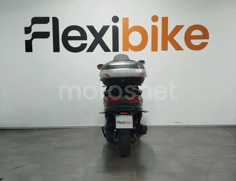 Piaggio MP3 500 HPE Business - Vista 15