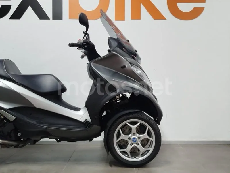 Piaggio MP3 500 HPE Business - Vista 7