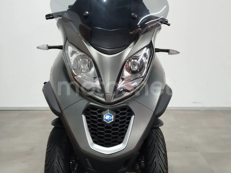 Piaggio MP3 500 HPE Business - Vista 9