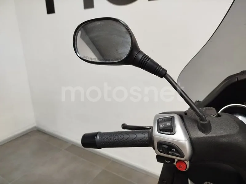 Piaggio MP3 500 HPE Business - Vista 10