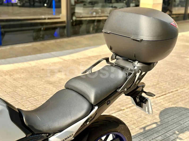 Yamaha MT-09 Tracer - Vista 15