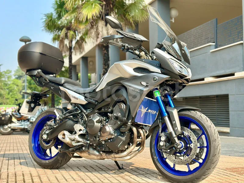 Yamaha MT-09 Tracer - Vista 22