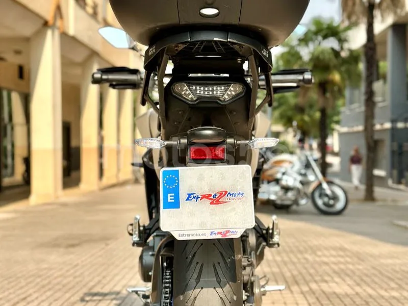 Yamaha MT-09 Tracer - Vista 27