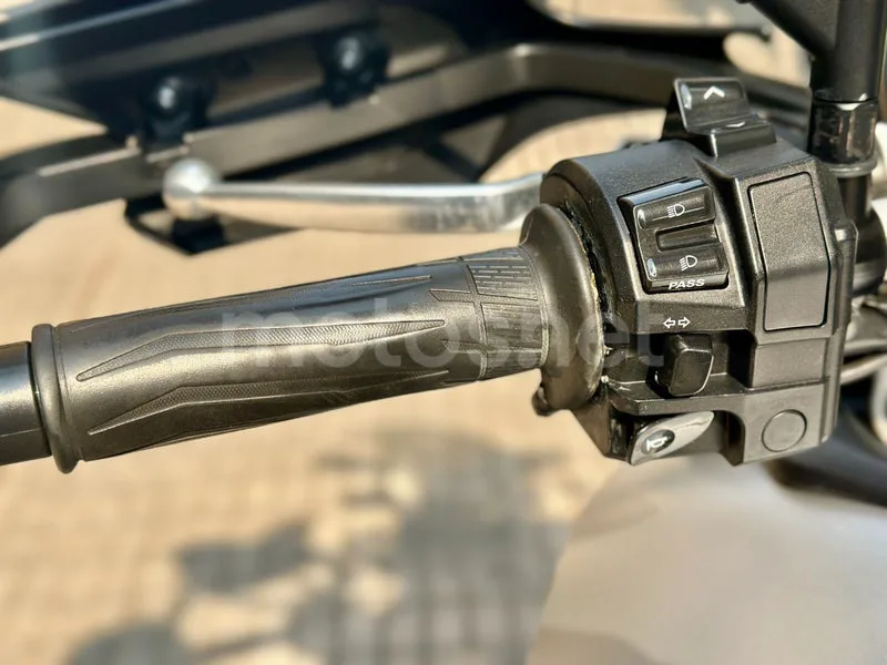 Yamaha MT-09 Tracer - Vista 29
