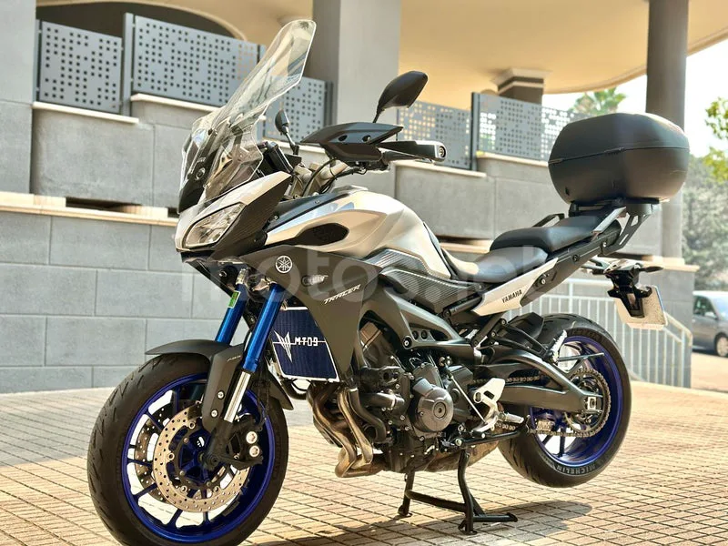 Yamaha MT-09 Tracer - Vista 31