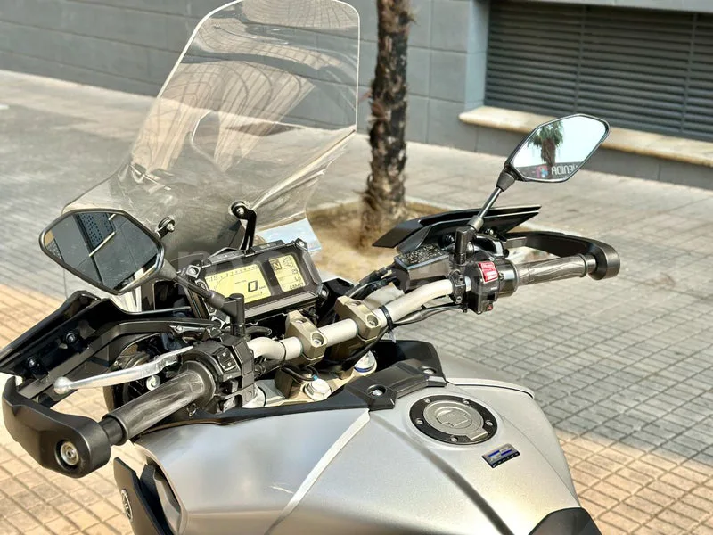 Yamaha MT-09 Tracer - Vista 33
