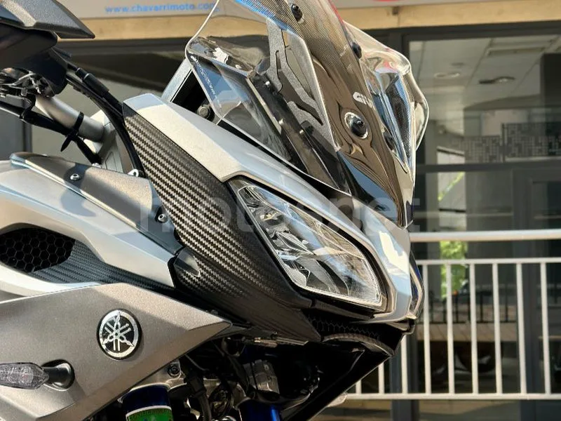 Yamaha MT-09 Tracer - Vista 40