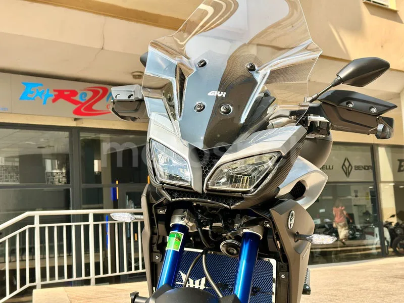 Yamaha MT-09 Tracer - Vista 7