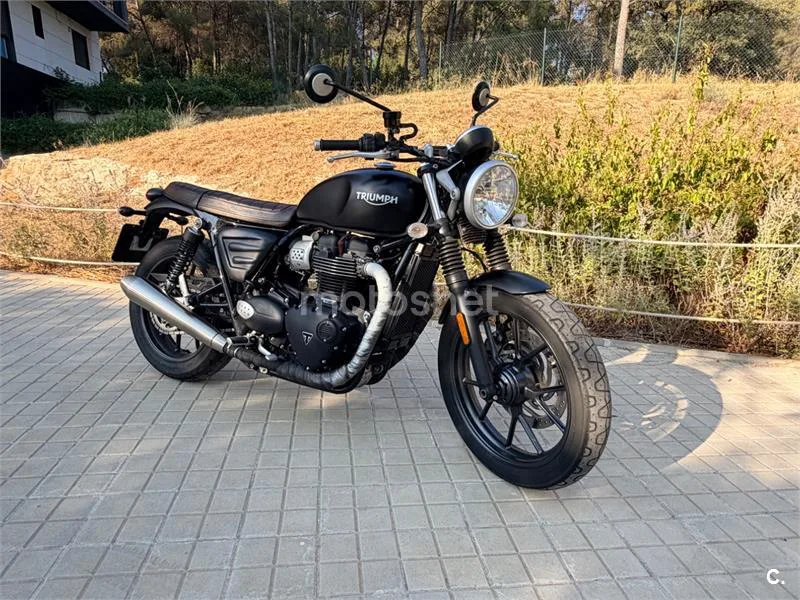 Triumph Street Twin 6200 € 2018 Barcelona - 2