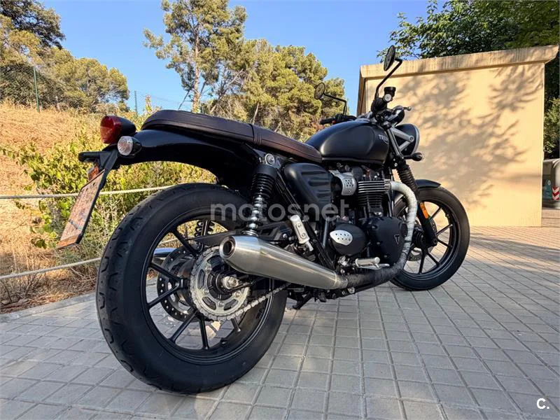 Triumph Street Twin - Vista 3