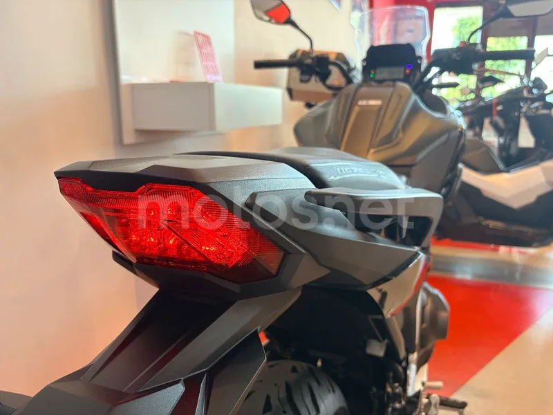 Honda NC750X - Vista 8