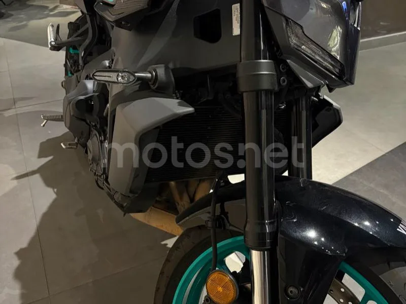 Yamaha MT-09 - Vista 3