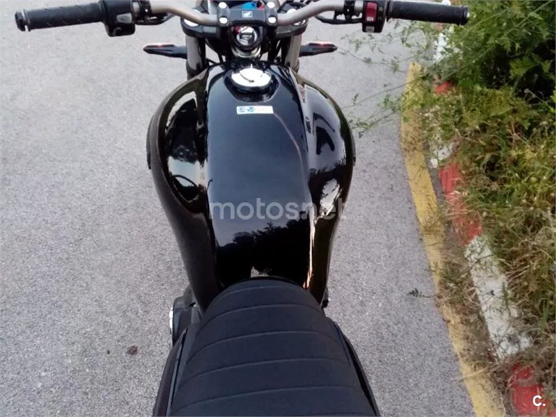 Honda GB350S - Vista 4