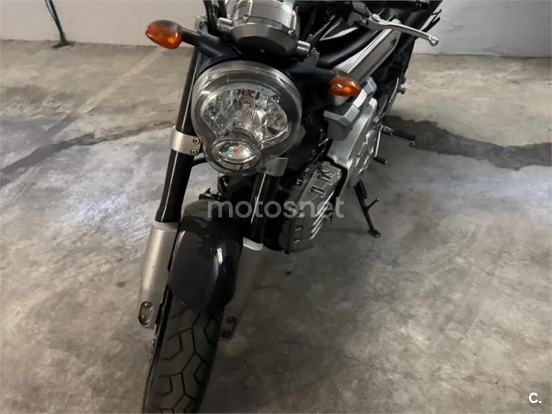 Yamaha MT-01 - Vista 4