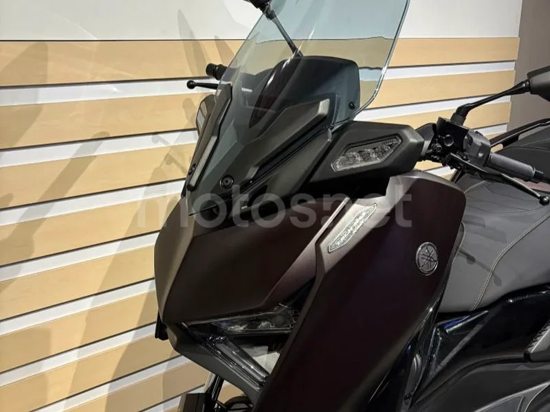 Yamaha XMAX 300 5699 € 2024 Zaragoza - 2