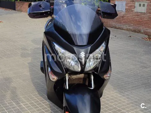 Suzuki Burgman 125 - Vista 7