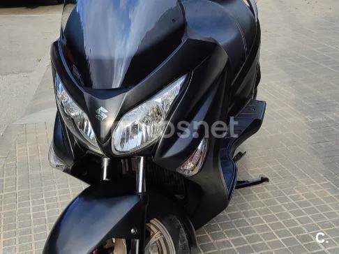 Suzuki Burgman 125 - Vista 8