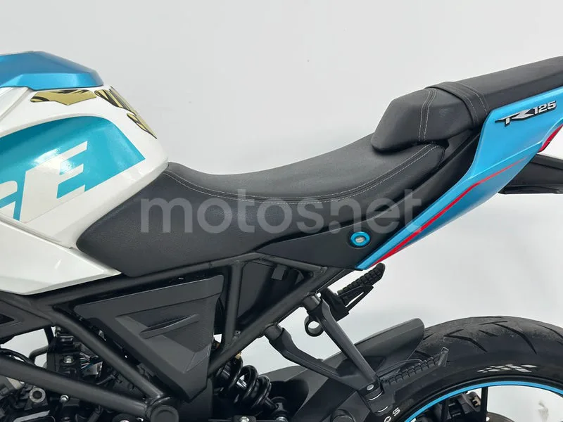 Voge 125R - Vista 15