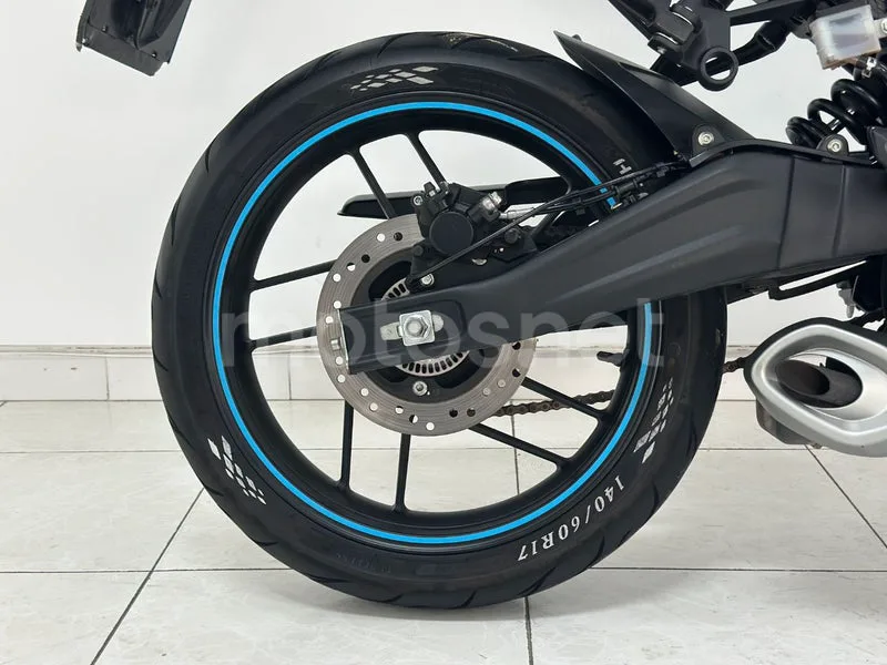 Voge 125R - Vista 20